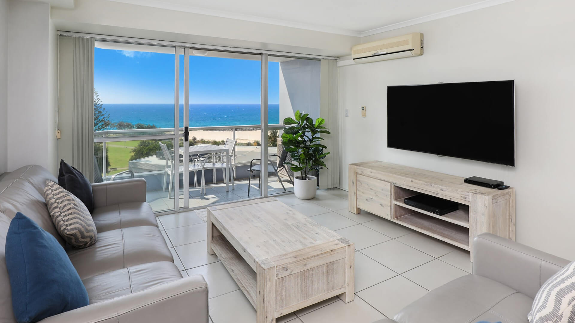 ULTIQA Points North. Standard 2 Bedroom Ocean View Apartment. Lounge Area with Beautiful Sea View.