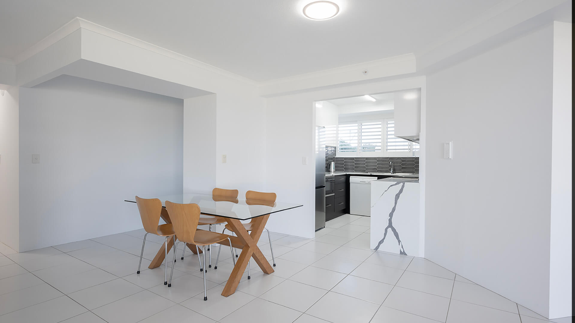 ULTIQA Points North. Superior 2 Bedroom Courtyard Apartment. Dining and Kitchen Areas.