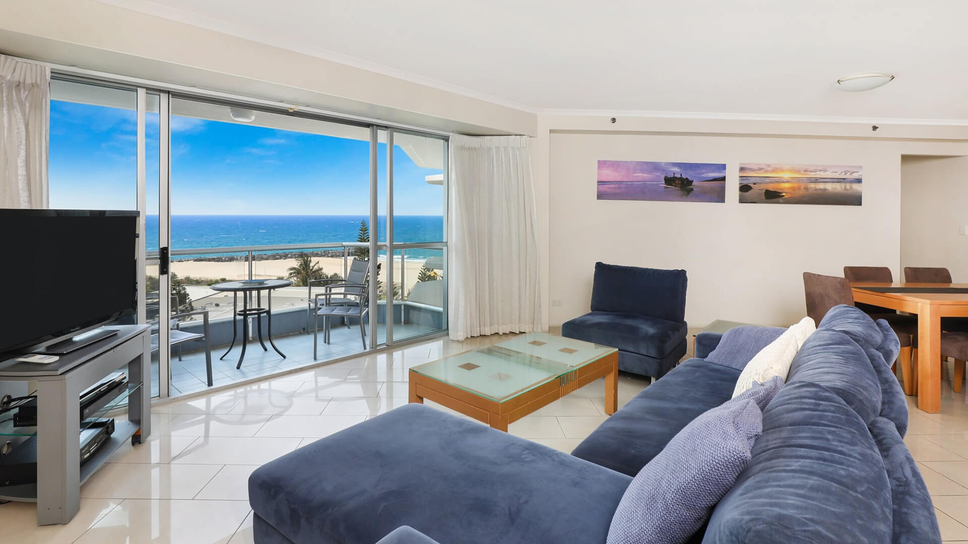 ULTIQA Points North. Superior 2 Bedroom Ocean View Apartment. Lounge with Beautiful Sea Views.