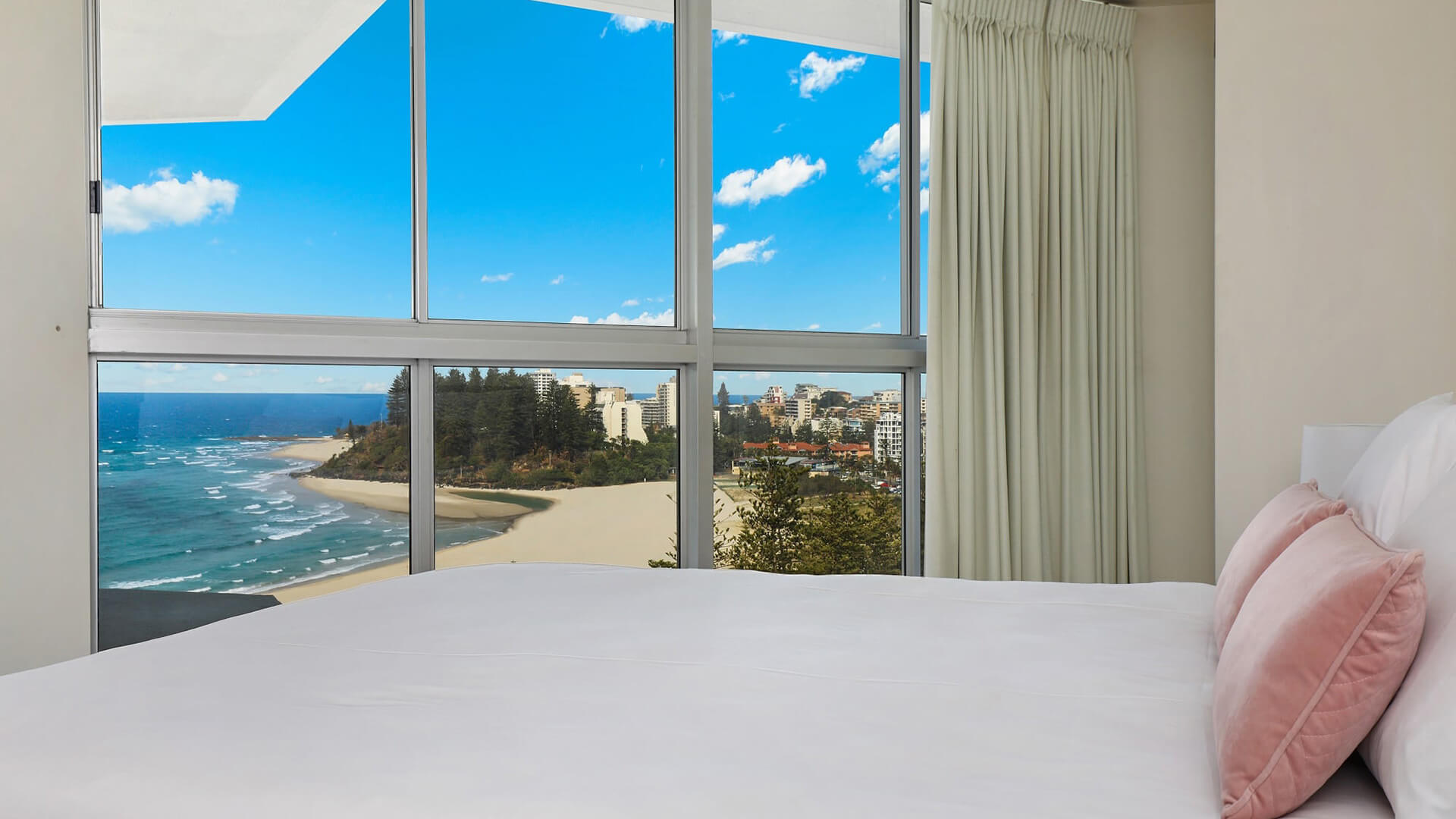 ULTIQA Points North. Superior 2 Bedroom Ocean View Apartment. Bedroom with Beautiful Sea View.