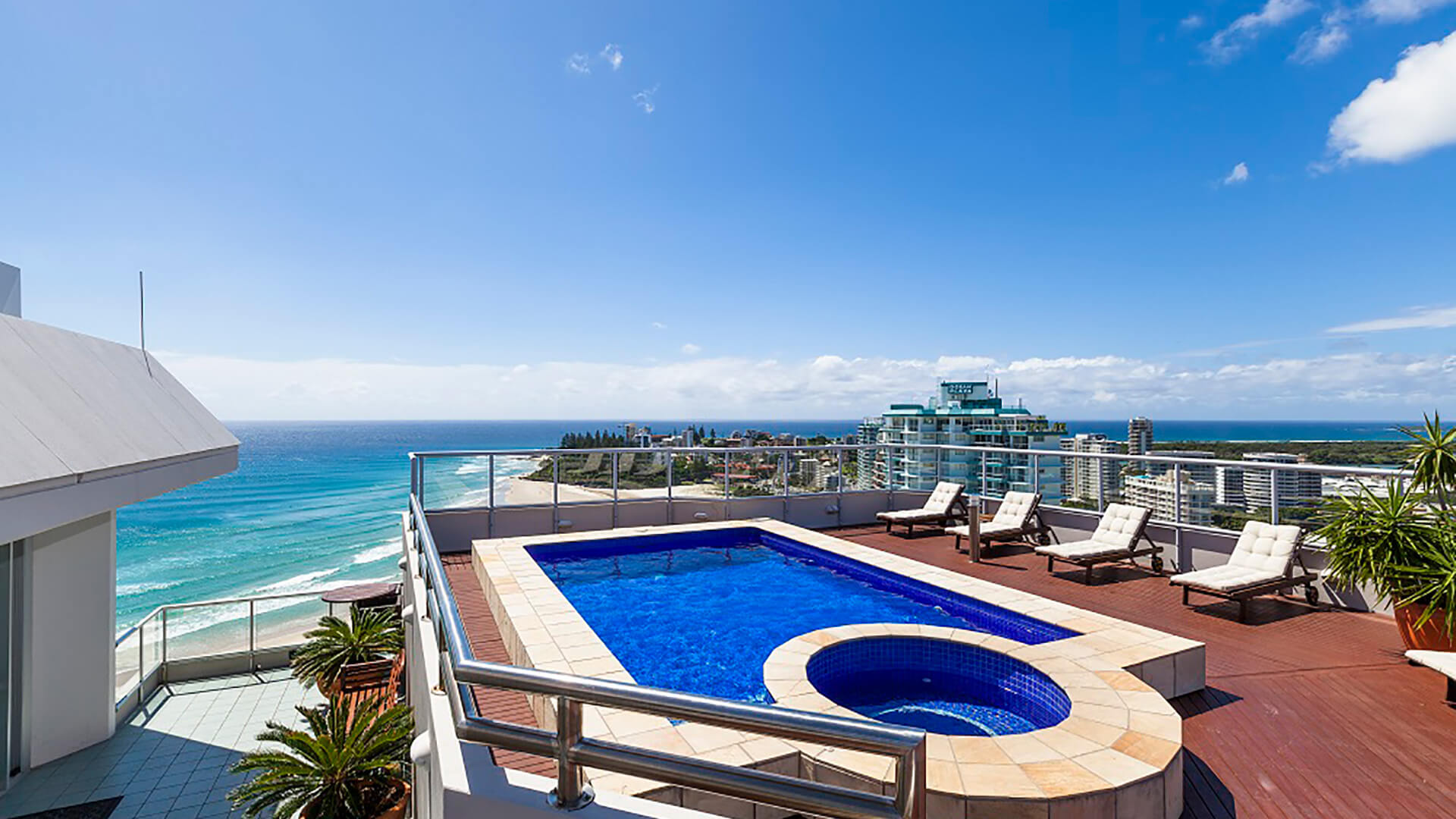 ULTIQA Points North. 4 Bedroom Oceanfront Penthouse. Private Rooftop Pool.