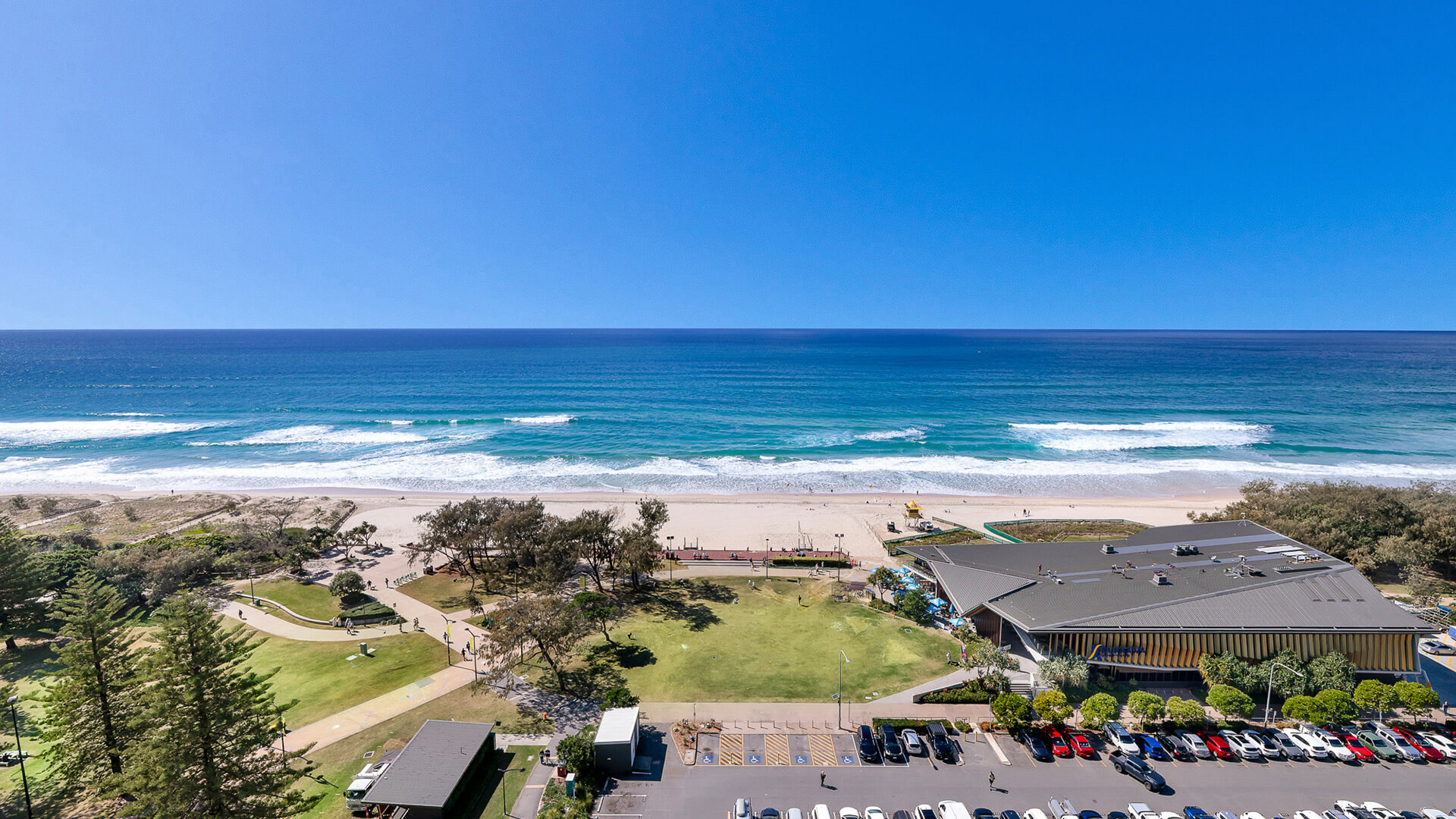 Expansive Ocean views over Kurrawa Beach from ULTIQA Air on Broadbeach.