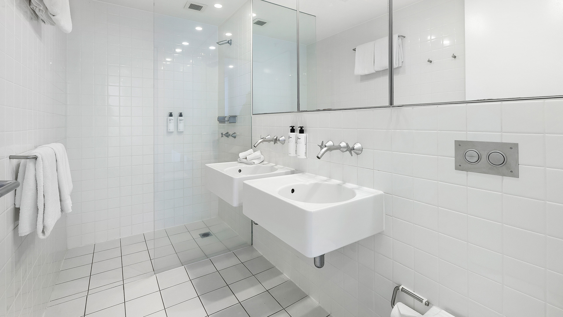 Ensuite bathroom with double vanity in 3 Bedroom Ocean View Apartment at ULTIQA Air on Broadbeach.